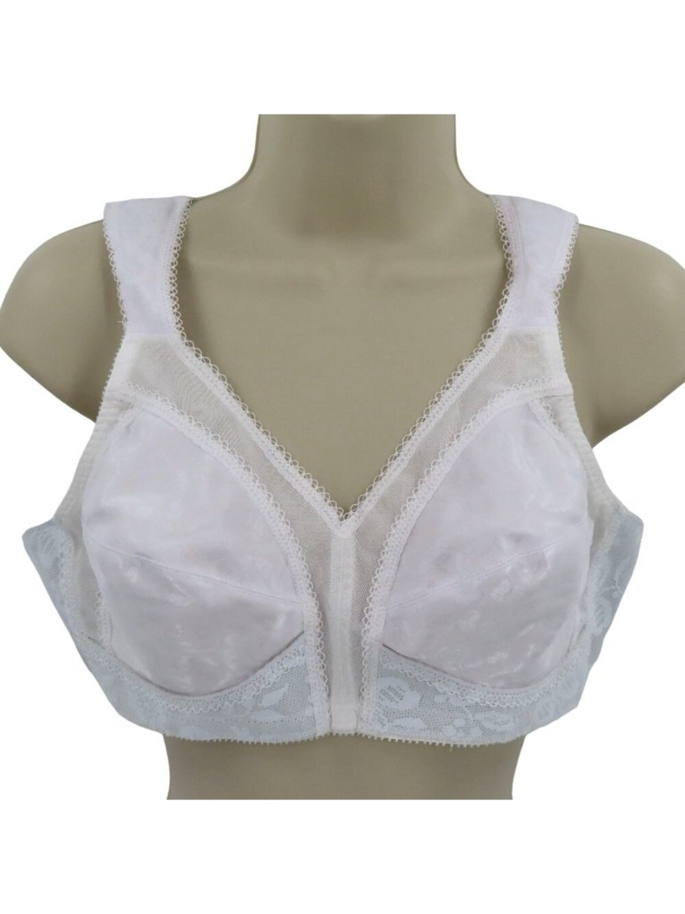 Playtex 38B Bra 18 Hour Ultimate Shoulder Comfort Wireless Unlined Wide Straps